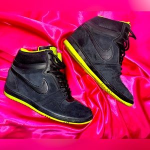 Nike Dunk sky high wedged.
